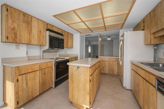 1651 SAND KEY ESTATES COURT 44, Clearwater Beach, FL 33767