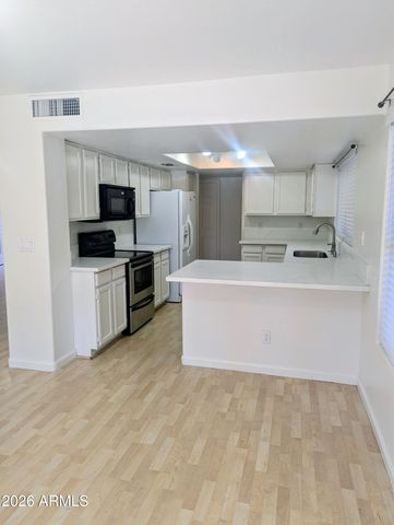 1343 E ANGELA Drive, Phoenix, AZ 85022