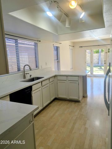 1343 E ANGELA Drive, Phoenix, AZ 85022