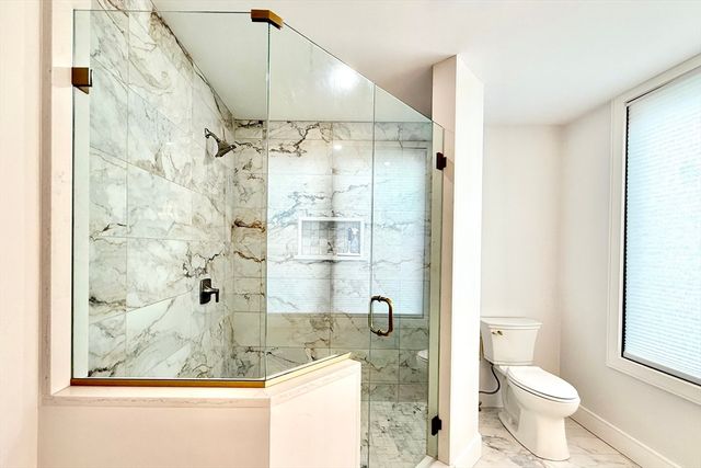 811 Heath St 811, Brookline, MA 02467