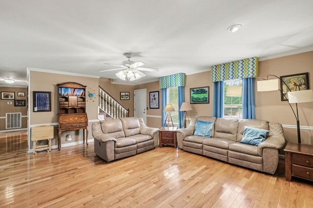 645 Spike Trail, Murfreesboro, TN 37129