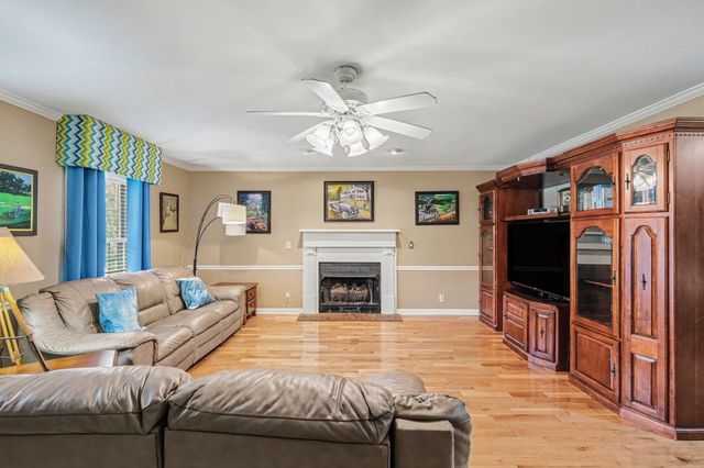 645 Spike Trail, Murfreesboro, TN 37129