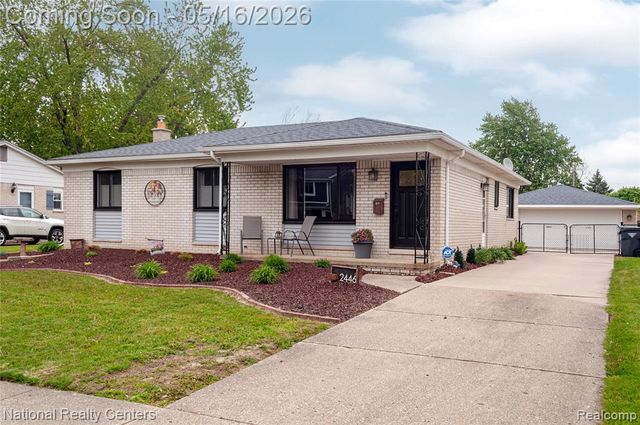 2446 Milverton Drive, Troy, MI 48083
