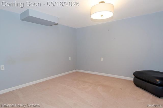 2446 Milverton Drive, Troy, MI 48083