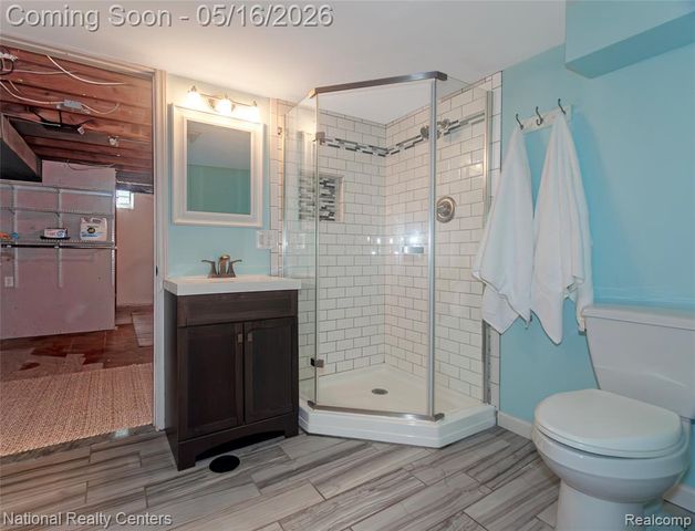 2446 Milverton Drive, Troy, MI 48083
