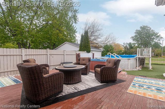 2446 Milverton Drive, Troy, MI 48083