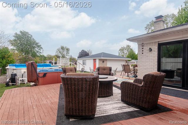 2446 Milverton Drive, Troy, MI 48083