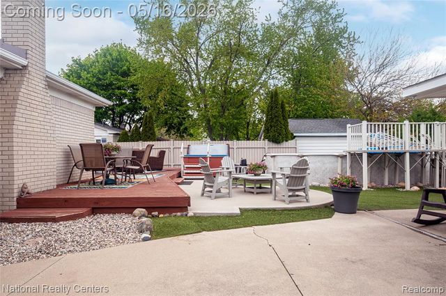 2446 Milverton Drive, Troy, MI 48083