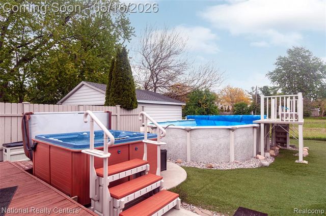 2446 Milverton Drive, Troy, MI 48083