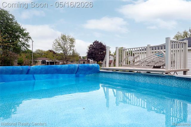 2446 Milverton Drive, Troy, MI 48083