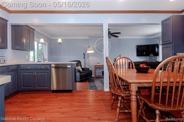 2446 Milverton Drive, Troy, MI 48083