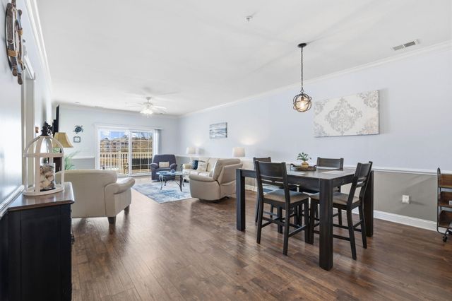 4861 Luster Leaf Cir Apt 304, Myrtle Beach, SC 29577
