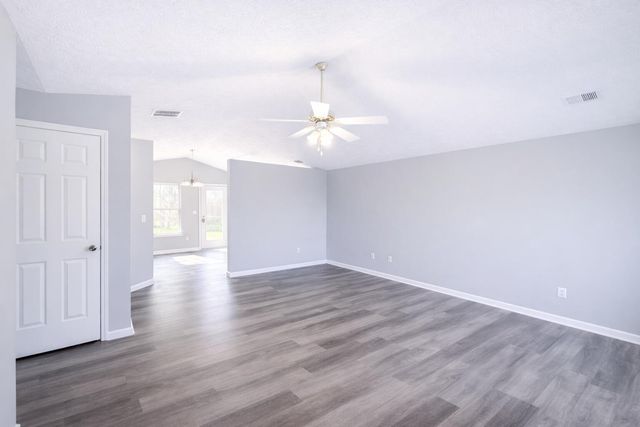 1010 Cedar Ridge Court, Lawrenceburg, KY 40342