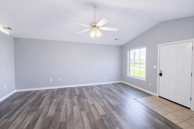 1010 Cedar Ridge Court, Lawrenceburg, KY 40342