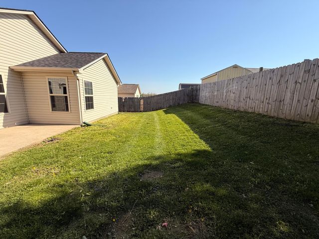 1010 Cedar Ridge Court, Lawrenceburg, KY 40342