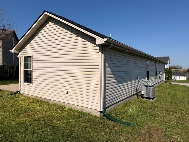 1010 Cedar Ridge Court, Lawrenceburg, KY 40342