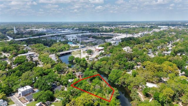 57 HAMILTON HEATH DRIVE, Tampa, FL 33604