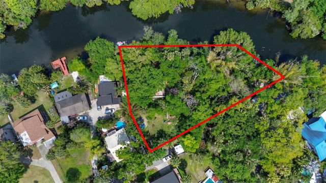 57 HAMILTON HEATH DRIVE, Tampa, FL 33604