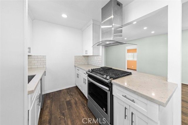 10717 Cantara Street, Sun Valley (los Angeles), CA 91352