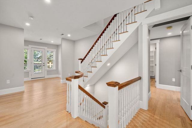 4 Grove St, Medford, MA 02155