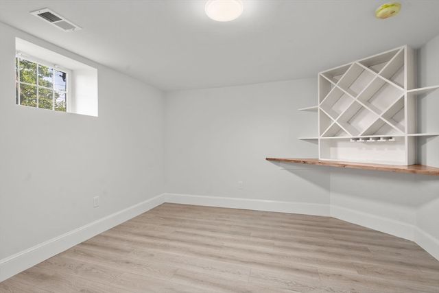 4 Grove St, Medford, MA 02155