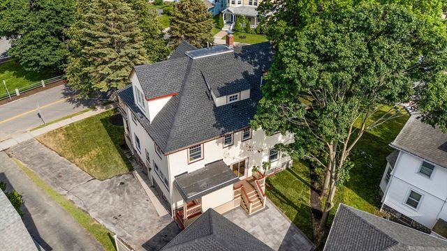 4 Grove St, Medford, MA 02155