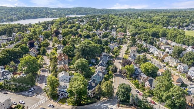 4 Grove St, Medford, MA 02155