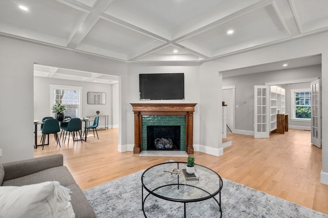 4 Grove St, Medford, MA 02155