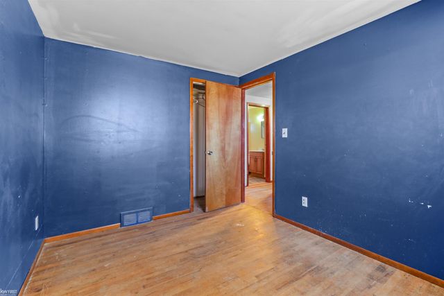 6715 Niagara Street, Romulus, MI 48174