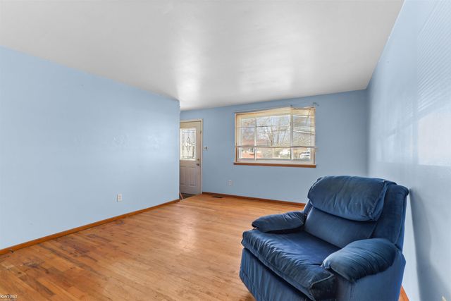 6715 Niagara Street, Romulus, MI 48174