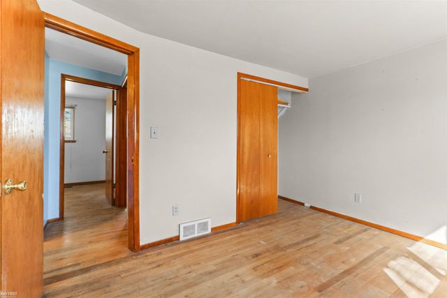 6715 Niagara Street, Romulus, MI 48174