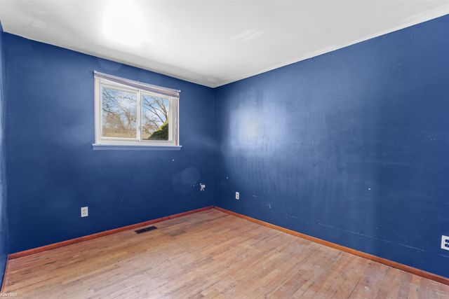 6715 Niagara Street, Romulus, MI 48174