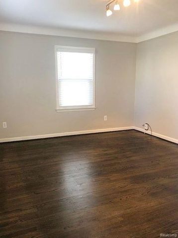 1009 Larkmoor Boulevard, Berkley, MI 48072