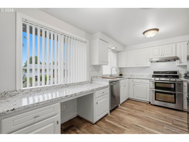 18380 Sw JOHNSON St, Beaverton, OR 97003