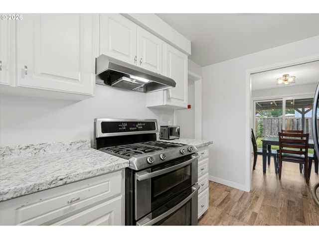 18380 Sw JOHNSON St, Beaverton, OR 97003