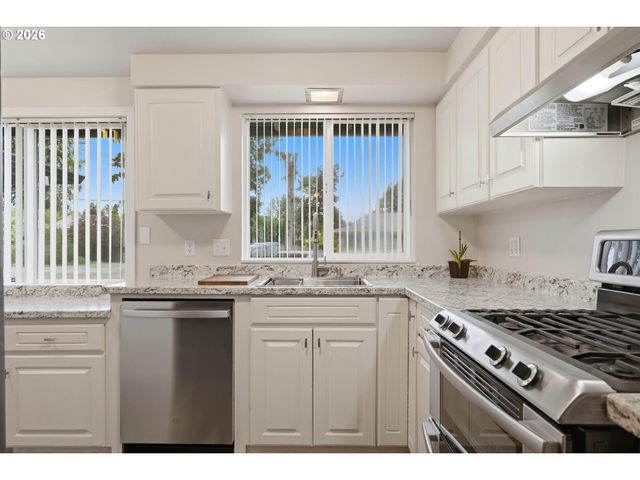 18380 Sw JOHNSON St, Beaverton, OR 97003