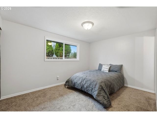 18380 Sw JOHNSON St, Beaverton, OR 97003