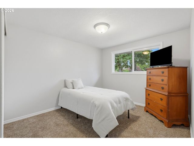18380 Sw JOHNSON St, Beaverton, OR 97003