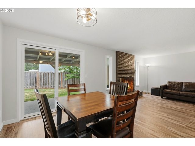 18380 Sw JOHNSON St, Beaverton, OR 97003
