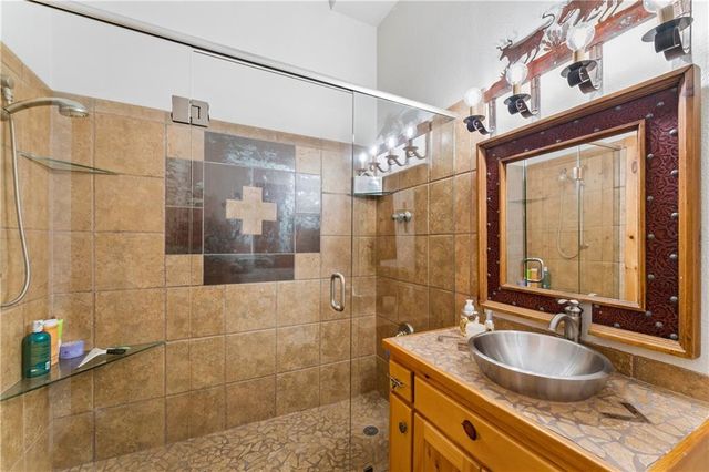 25345 Harmony Road, Paola, KS 66071