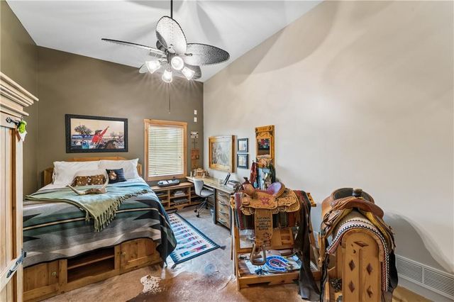 25345 Harmony Road, Paola, KS 66071