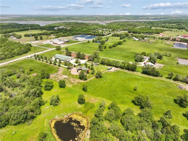 25345 Harmony Road, Paola, KS 66071