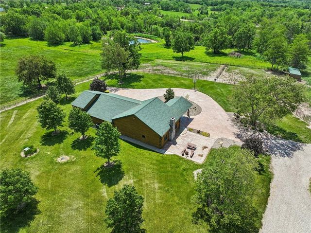 25345 Harmony Road, Paola, KS 66071