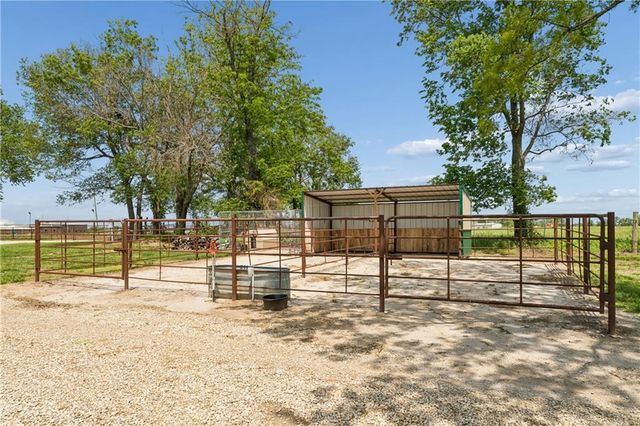 25345 Harmony Road, Paola, KS 66071