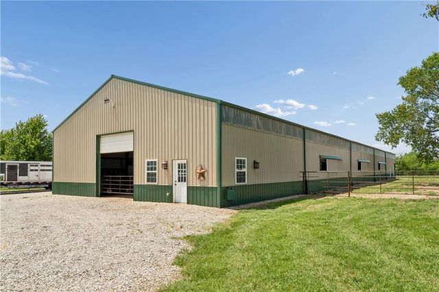 25345 Harmony Road, Paola, KS 66071