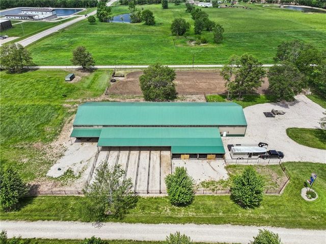25345 Harmony Road, Paola, KS 66071