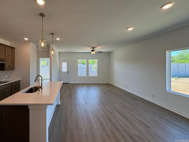 12838 Hill Plains Dr., Schertz, TX 78154