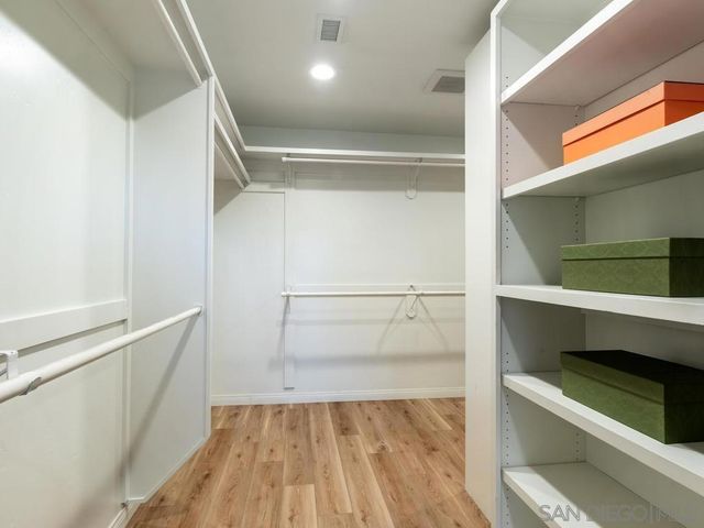 4760 Miracle Dr, San Diego, CA 92115