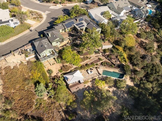 4760 Miracle Dr, San Diego, CA 92115