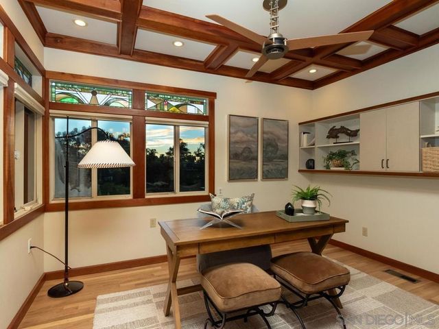4760 Miracle Dr, San Diego, CA 92115